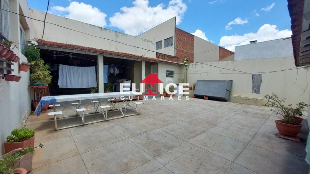 Casa Rua Chiquita Fernandes 290mil!