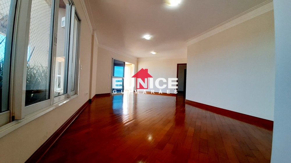 Apartamento Alto Padrão com 212m². área Privativa!