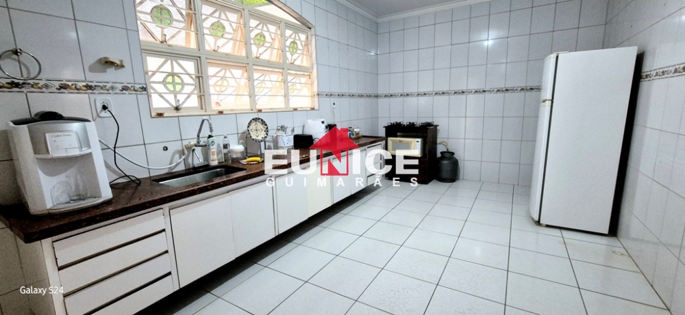 Casa venda R Argentina com 600m² terreno.